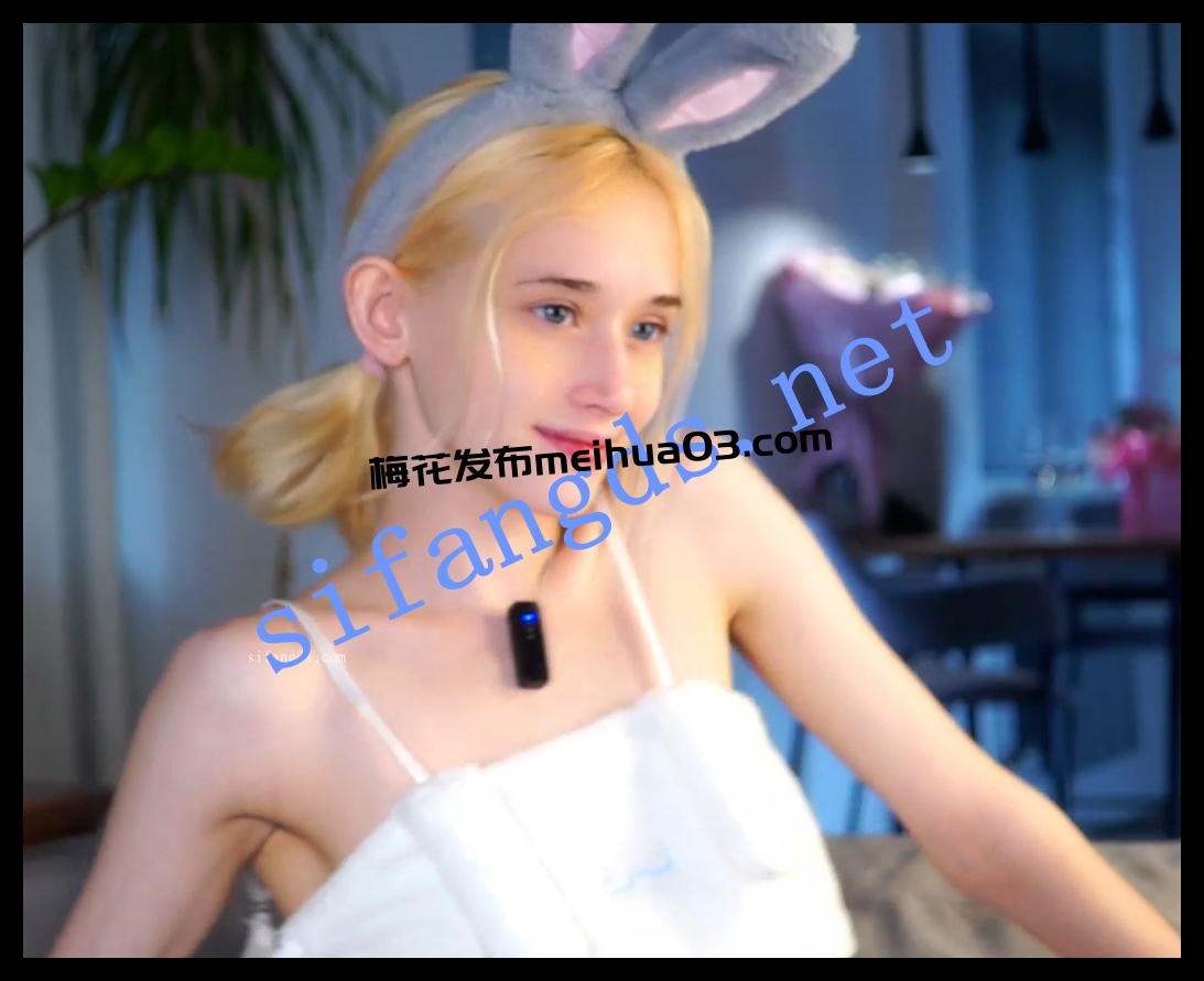 ❤️外站06年极品嫩妹【taitehambelton】小只马直播福利